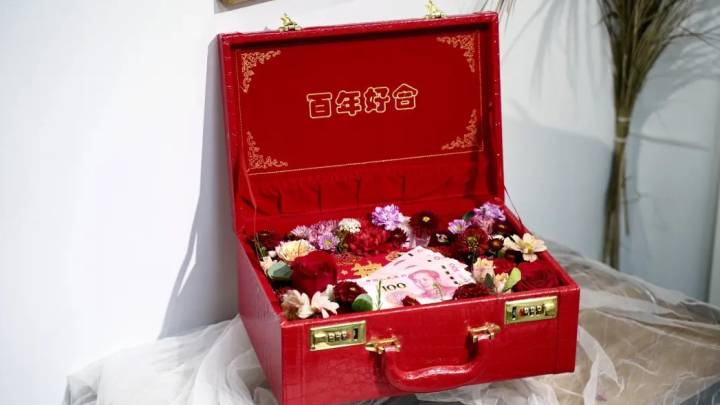 新婚不足一年,女子离婚被判返还彩礼,合理吗?